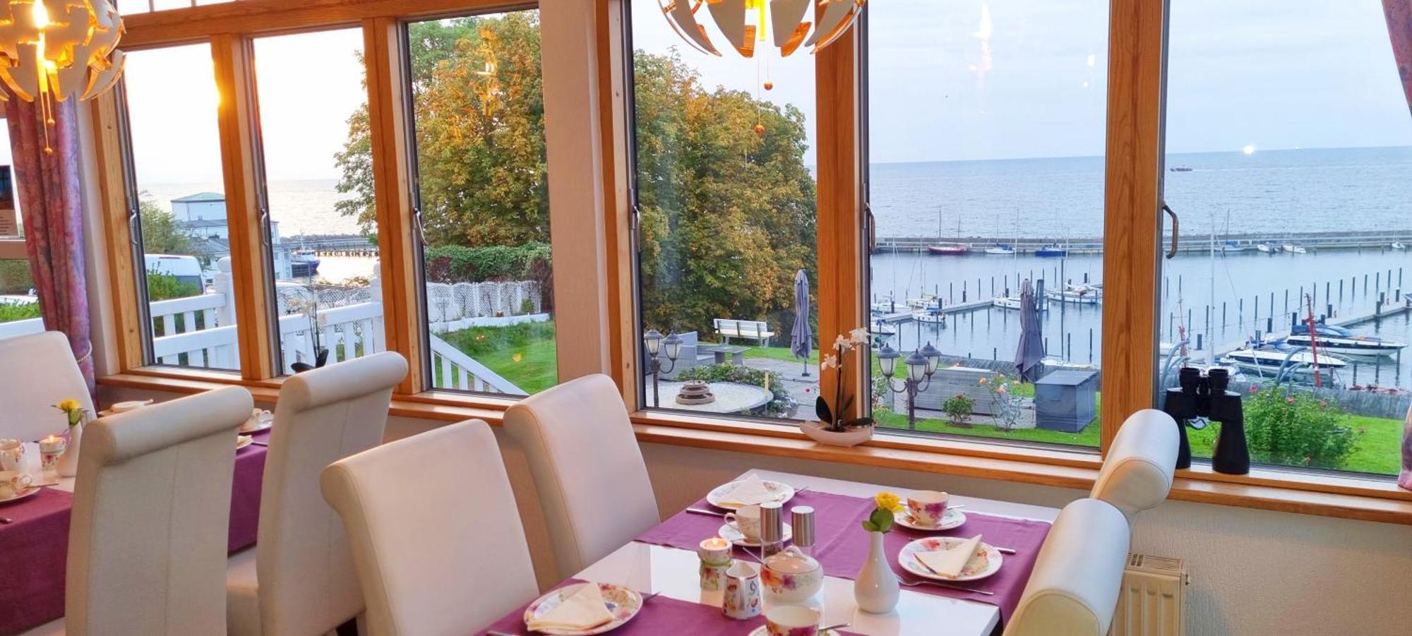 Hotel Waterkant Sassnitz Kültér fotó